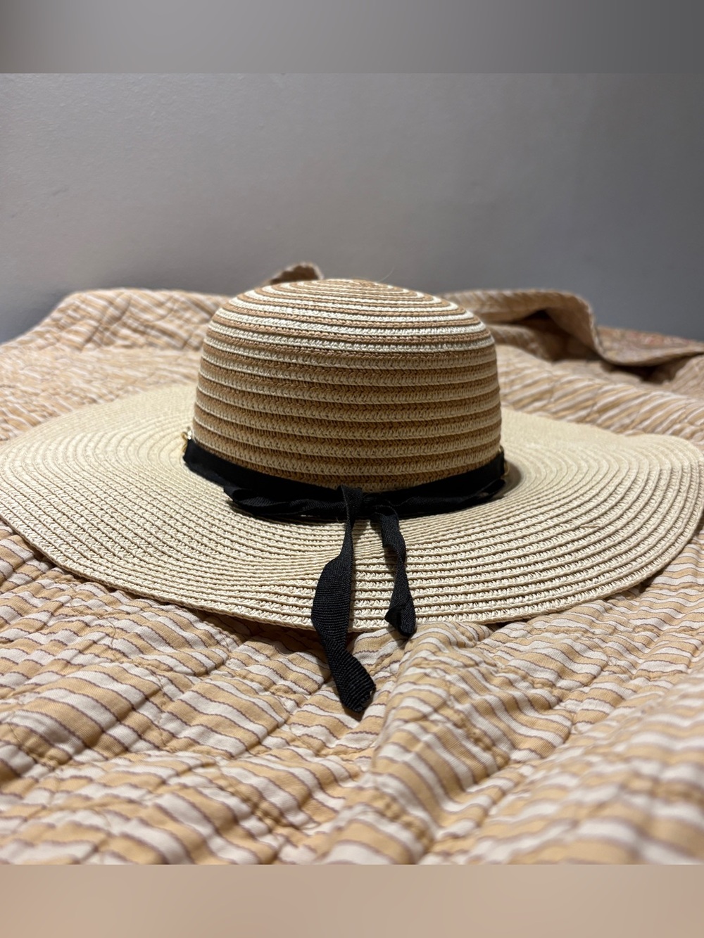 Chic Straw Sun Hat with Black Ribbon and Gold Tone Chain Trim 100% Paper